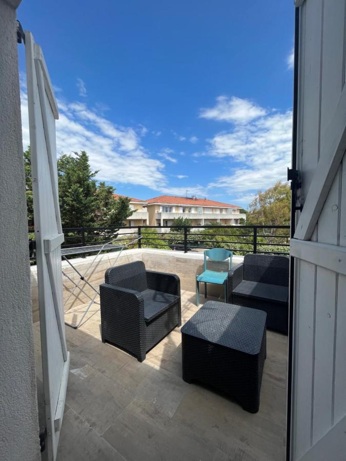 Appartement 4 Personnes, Aeroport Marseille Marignane Exterior foto